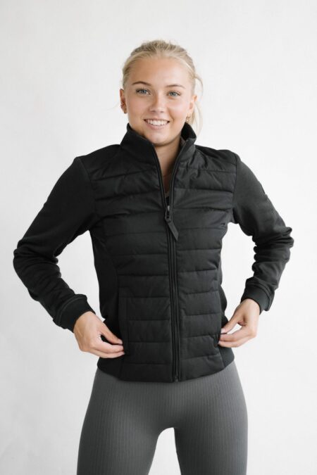 Pomme Adrienne Black, Hybridjacke