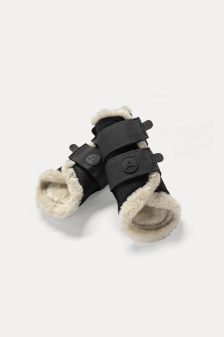 Amiko Brushing Boots Fur, Black