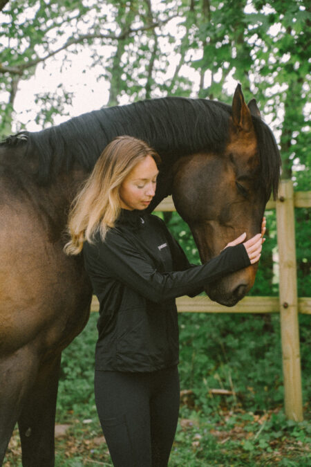 Pomme Clara UV-Shirt, schwarz