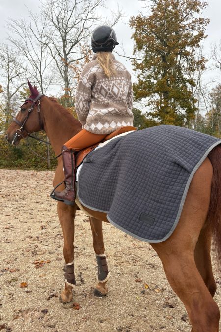 Amiko Loin Rug, Dark Shadow